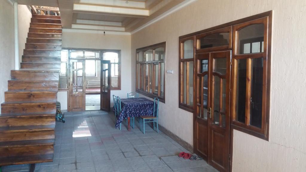 Be My Guest Hotel Osh Exterior foto
